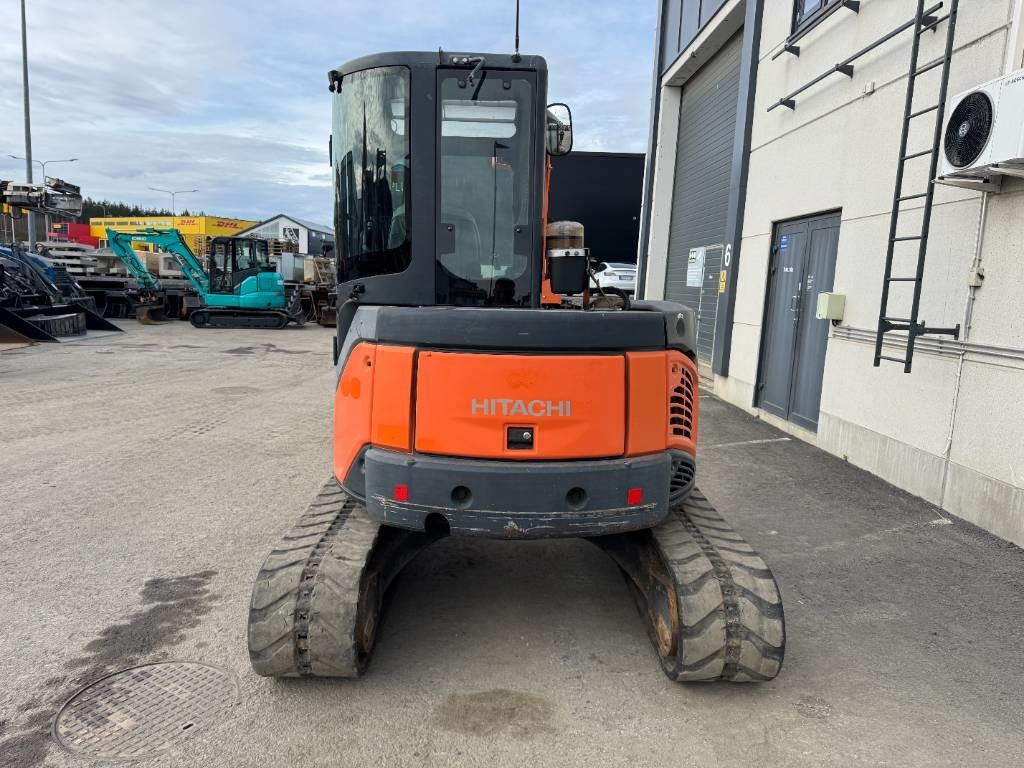 Hitachi ZX50U-2 PYÖRITTÄJÄLLÄ - Mini-ekskavators: foto 4 Hitachi ZX50U-2 PYÖRITTÄJÄLLÄ - Mini-ekskavators: foto 4