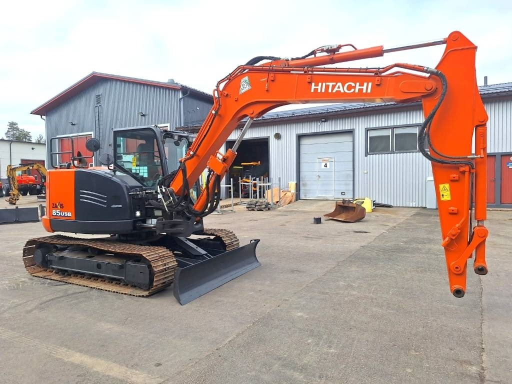 Hitachi ZX85USB-6  - Mini-ekskavators: foto 5 Hitachi ZX85USB-6  - Mini-ekskavators: foto 5