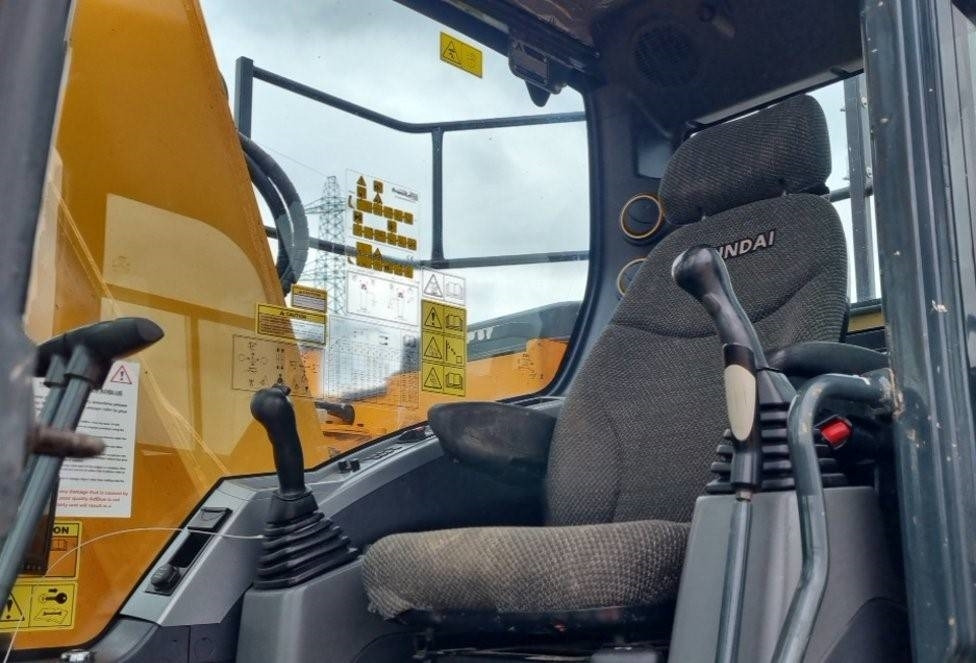 Hyundai HX145LCR TULOSSA - Kāpurķēžu ekskavators: foto 5 Hyundai HX145LCR TULOSSA - Kāpurķēžu ekskavators: foto 5