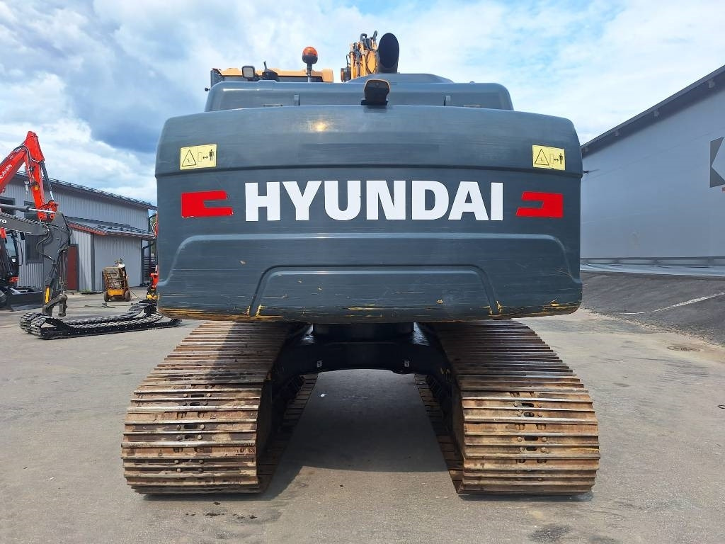 Hyundai MYYTY! SOLD! HX140HW METSÄMALLI PYÖRITTÄJÄLLÄ - Kāpurķēžu ekskavators: foto 3 Hyundai MYYTY! SOLD! HX140HW METSÄMALLI PYÖRITTÄJÄLLÄ - Kāpurķēžu ekskavators: foto 3