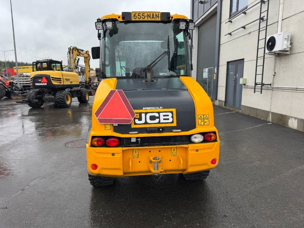 JCB 407 SV RUNSAASTI LISÄVARUSTEITA - Riteņu iekrāvējs: foto 5 JCB 407 SV RUNSAASTI LISÄVARUSTEITA - Riteņu iekrāvējs: foto 5