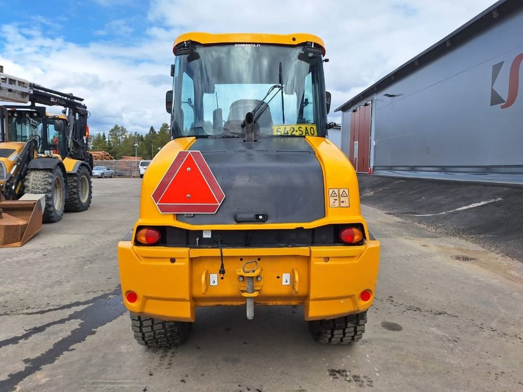 JCB 409 AURA, HIEKOITIN YM. - Riteņu iekrāvējs: foto 3 JCB 409 AURA, HIEKOITIN YM. - Riteņu iekrāvējs: foto 3