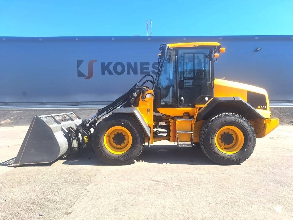 JCB 411HT T4F HYVÄT RENKAAT YM. - Riteņu iekrāvējs: foto 1 JCB 411HT T4F HYVÄT RENKAAT YM. - Riteņu iekrāvējs: foto 1