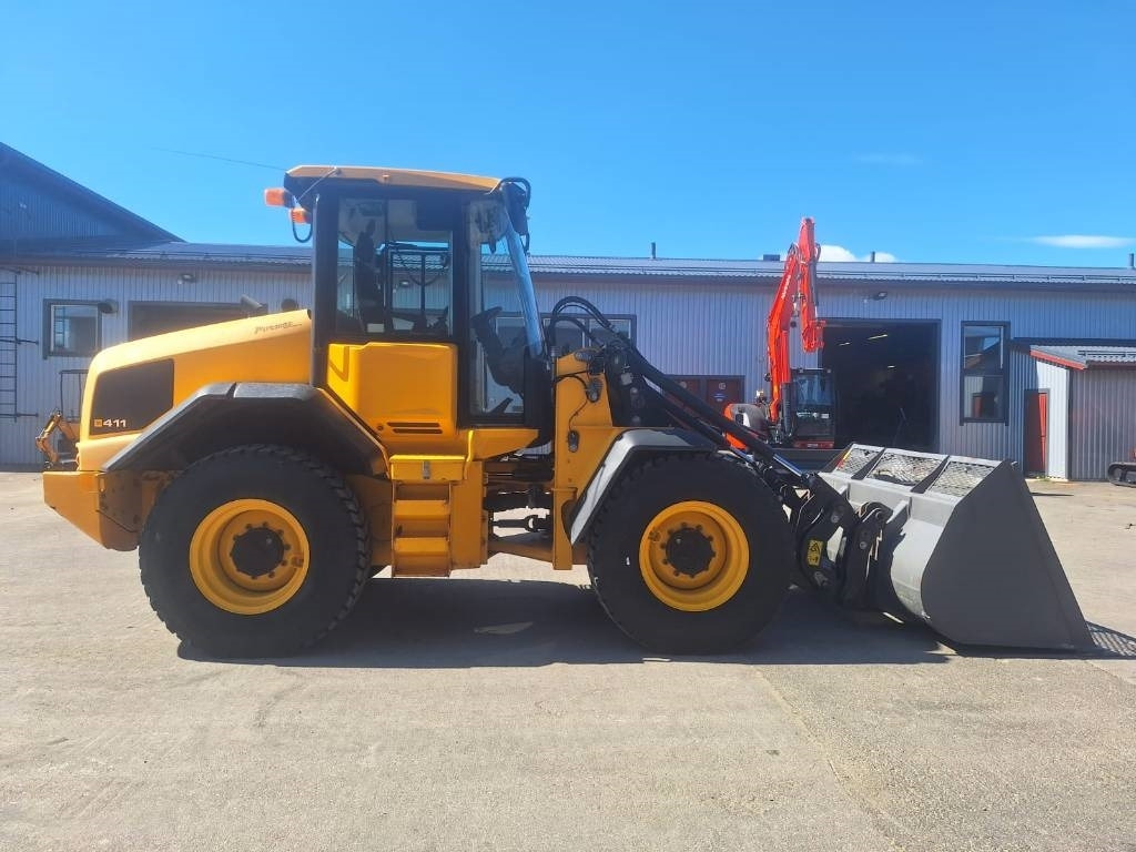 JCB 411HT T4F HYVÄT RENKAAT YM. - Riteņu iekrāvējs: foto 5 JCB 411HT T4F HYVÄT RENKAAT YM. - Riteņu iekrāvējs: foto 5