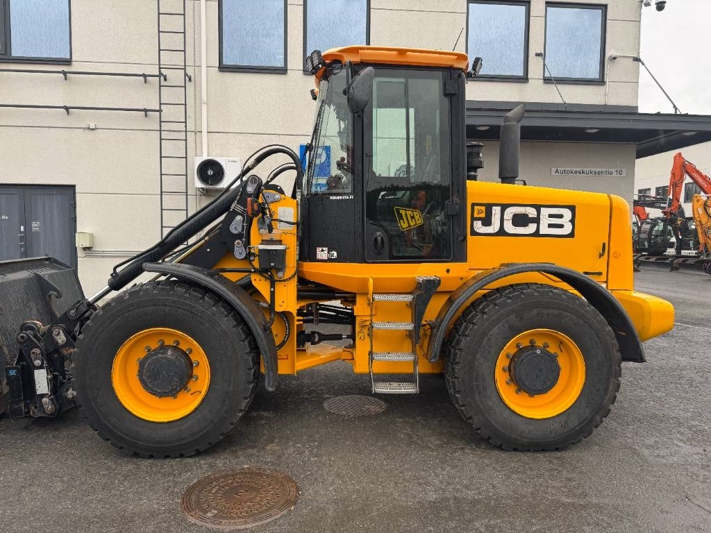 JCB 416 HT HYVÄT VARUSTEET - Riteņu iekrāvējs: foto 2 JCB 416 HT HYVÄT VARUSTEET - Riteņu iekrāvējs: foto 2