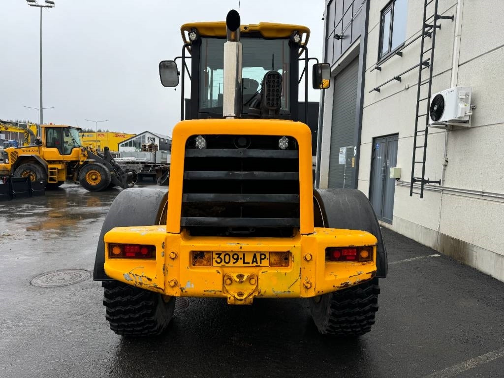 JCB 416 HT - Riteņu iekrāvējs: foto 4 JCB 416 HT - Riteņu iekrāvējs: foto 4