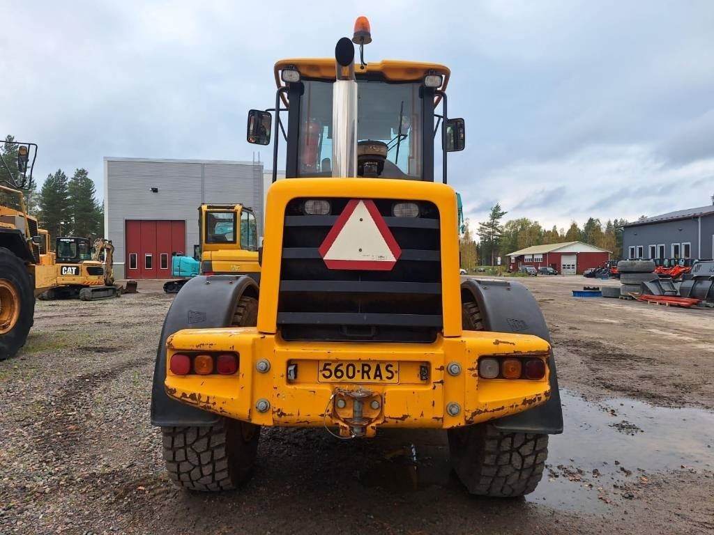 JCB 416 HT - Riteņu iekrāvējs: foto 4 JCB 416 HT - Riteņu iekrāvējs: foto 4