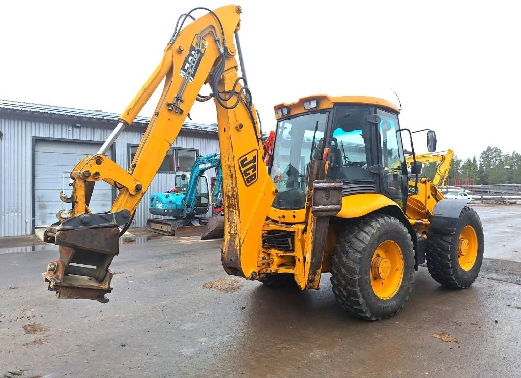 JCB 4CN YHDISTELMÄKONE KALLISTAJALLA - Ekskavators-iekrāvējs: foto 3 JCB 4CN YHDISTELMÄKONE KALLISTAJALLA - Ekskavators-iekrāvējs: foto 3