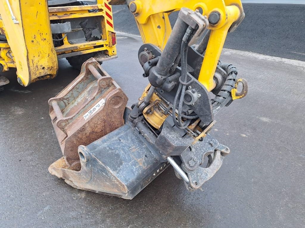 JCB 4CX Eco PYÖRITTÄJÄLLÄ - Ekskavators-iekrāvējs: foto 4 JCB 4CX Eco PYÖRITTÄJÄLLÄ - Ekskavators-iekrāvējs: foto 4