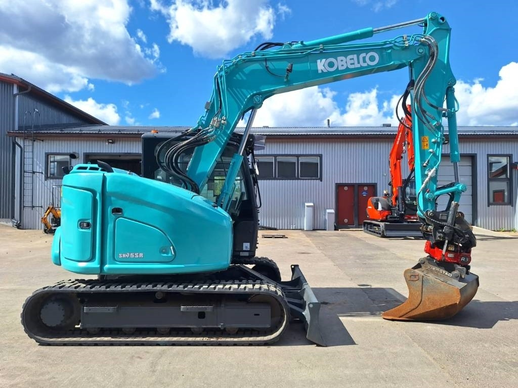 Kobelco MYYTY! SOLD! SK75SR-7 PYÖRITTÄJÄLLÄ - Mini-ekskavators: foto 5 Kobelco MYYTY! SOLD! SK75SR-7 PYÖRITTÄJÄLLÄ - Mini-ekskavators: foto 5