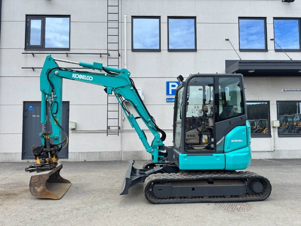 Kobelco SK45SRX-6 Pyörittäjä pihdeillä - Mini-ekskavators: foto 1 Kobelco SK45SRX-6 Pyörittäjä pihdeillä - Mini-ekskavators: foto 1