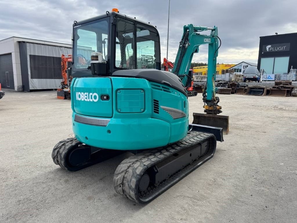 Kobelco SK45SRX-6 Pyörittäjä pihdeillä - Mini-ekskavators: foto 5 Kobelco SK45SRX-6 Pyörittäjä pihdeillä - Mini-ekskavators: foto 5