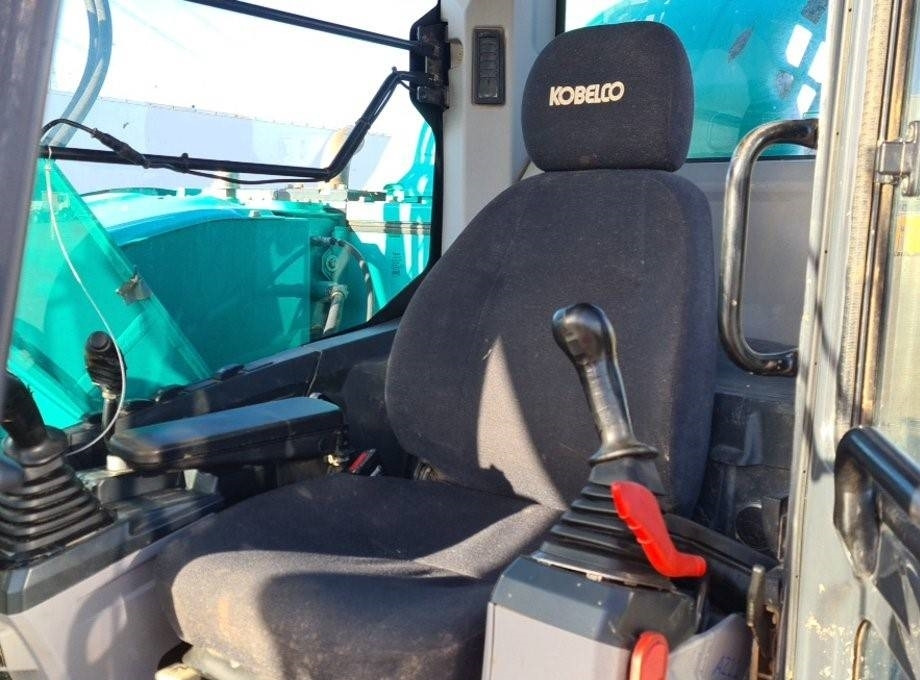 Kobelco SK75SR-7 - Mini-ekskavators: foto 3 Kobelco SK75SR-7 - Mini-ekskavators: foto 3