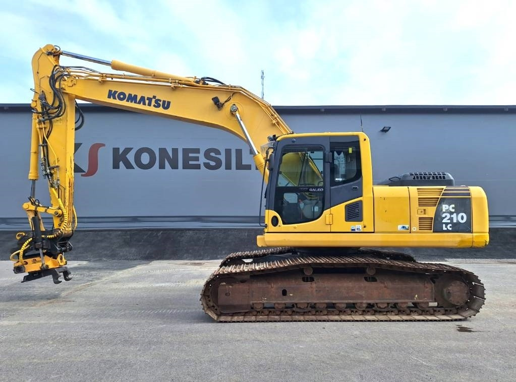 Komatsu MYYTY! SOLD! PC210LC-8 PYÖRITTÄJÄLLÄ - Kāpurķēžu ekskavators: foto 1 Komatsu MYYTY! SOLD! PC210LC-8 PYÖRITTÄJÄLLÄ - Kāpurķēžu ekskavators: foto 1