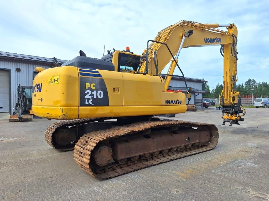 Komatsu MYYTY! SOLD! PC210LC-8 PYÖRITTÄJÄLLÄ - Kāpurķēžu ekskavators: foto 4 Komatsu MYYTY! SOLD! PC210LC-8 PYÖRITTÄJÄLLÄ - Kāpurķēžu ekskavators: foto 4