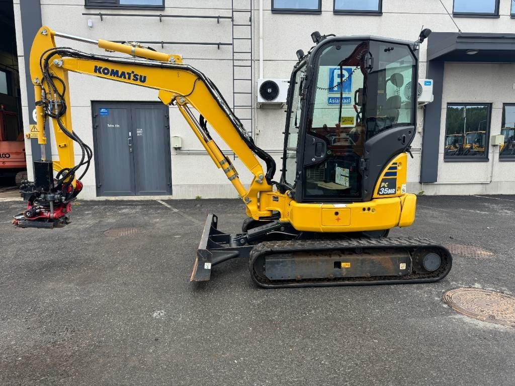 Komatsu PC 35 MR-5 - Mini-ekskavators: foto 1 Komatsu PC 35 MR-5 - Mini-ekskavators: foto 1