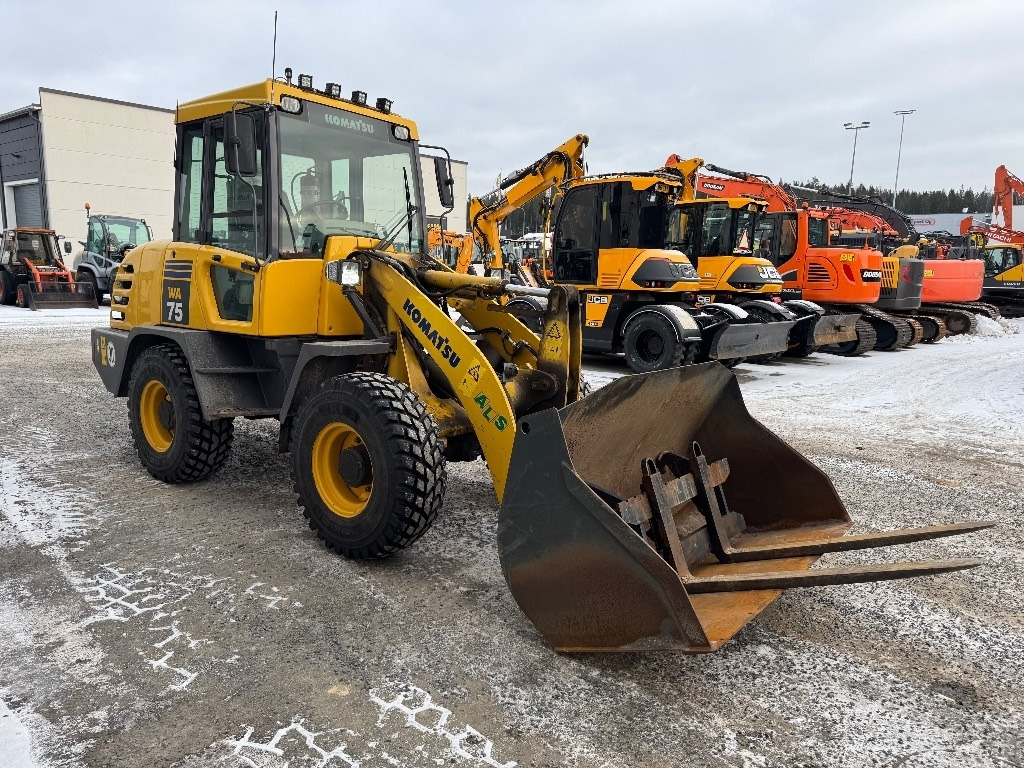 Komatsu WA75-3 30KM/H, 1-omistaja - Riteņu iekrāvējs: foto 5 Komatsu WA75-3 30KM/H, 1-omistaja - Riteņu iekrāvējs: foto 5