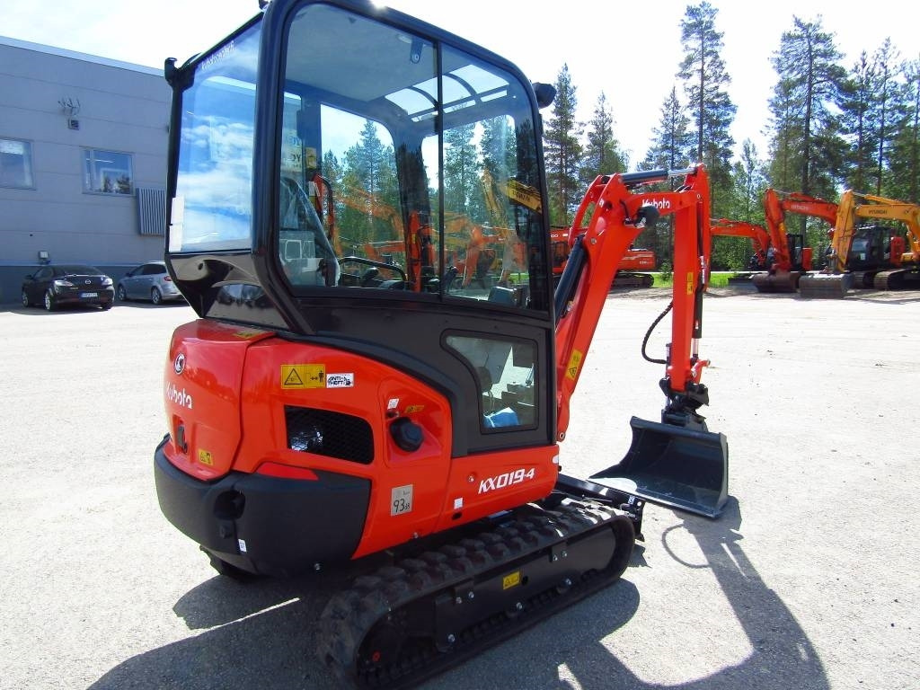 Kubota KX019-4 KALLISTAJALLA UUSI!! - Mini-ekskavators: foto 4 Kubota KX019-4 KALLISTAJALLA UUSI!! - Mini-ekskavators: foto 4