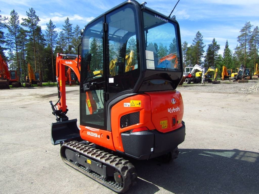 Kubota KX019-4 KALLISTAJALLA UUSI!! - Mini-ekskavators: foto 2 Kubota KX019-4 KALLISTAJALLA UUSI!! - Mini-ekskavators: foto 2