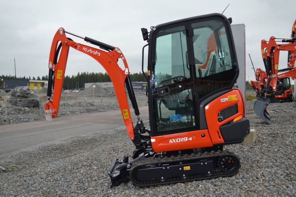 Kubota KX019-4 UUSI, TAKUU 24KK - Mini-ekskavators: foto 1 Kubota KX019-4 UUSI, TAKUU 24KK - Mini-ekskavators: foto 1
