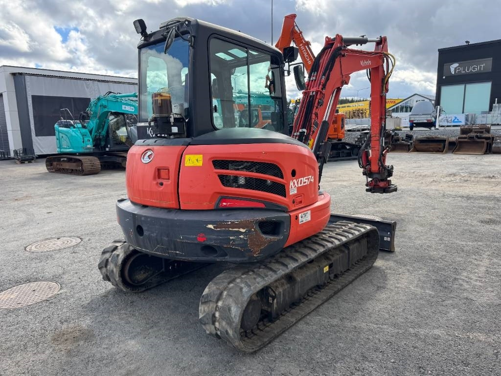 Kubota KX057-4 PYÖRITTÄJÄLLÄ - Mini-ekskavators: foto 5 Kubota KX057-4 PYÖRITTÄJÄLLÄ - Mini-ekskavators: foto 5