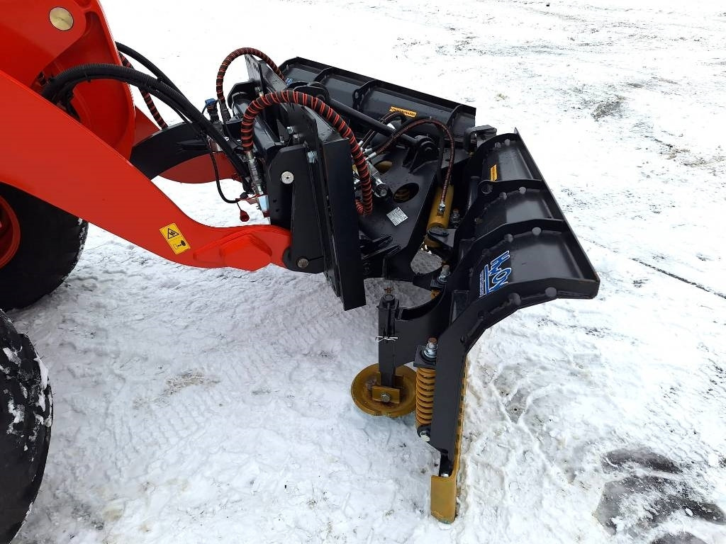 Jaunā Riteņu iekrāvējs Kubota R090 TALVIPAKETILLA: foto 10
