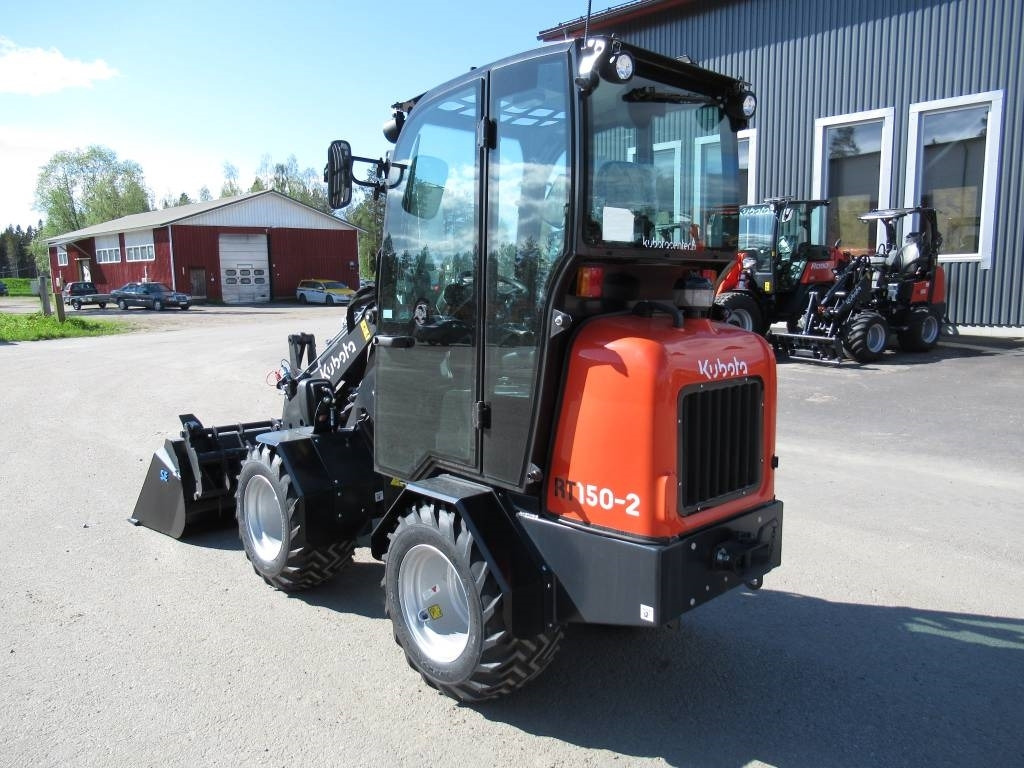 Kubota RT150-2 PIENKUORMAAJA, UUSI  - Mini iekrāvējs: foto 2 Kubota RT150-2 PIENKUORMAAJA, UUSI  - Mini iekrāvējs: foto 2