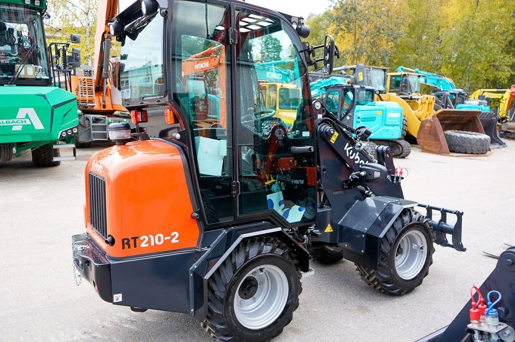 Kubota RT210-2 UUSI  - Mini iekrāvējs: foto 5 Kubota RT210-2 UUSI  - Mini iekrāvējs: foto 5