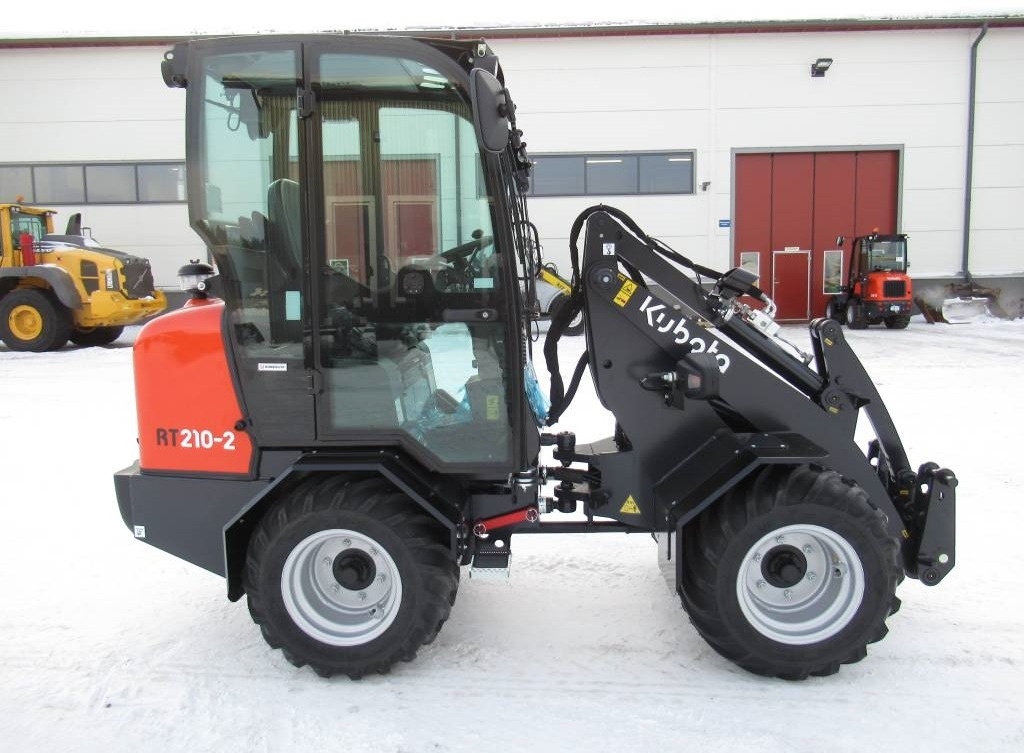 Kubota RT210-2 UUSI, TAKUU  - Mini iekrāvējs: foto 5 Kubota RT210-2 UUSI, TAKUU  - Mini iekrāvējs: foto 5