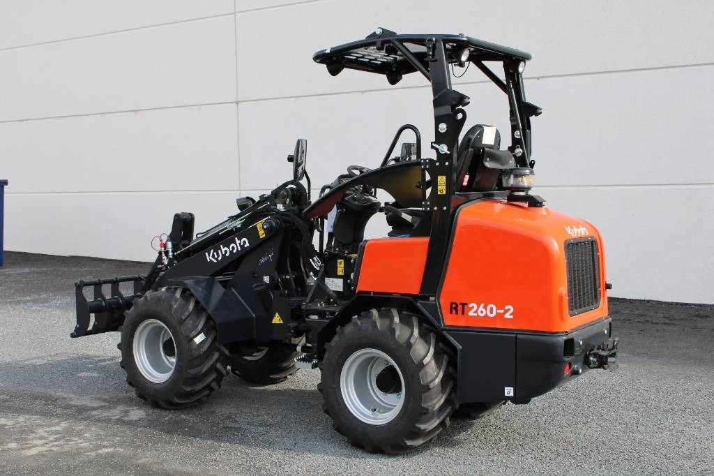 Kubota RT260-2 KATOKSELLA! UUSI  - Mini iekrāvējs: foto 2 Kubota RT260-2 KATOKSELLA! UUSI  - Mini iekrāvējs: foto 2