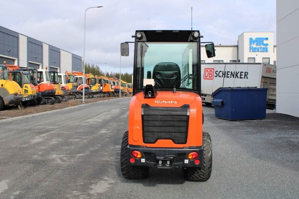 Kubota RT270-2 UUSI  - Mini iekrāvējs: foto 3 Kubota RT270-2 UUSI  - Mini iekrāvējs: foto 3