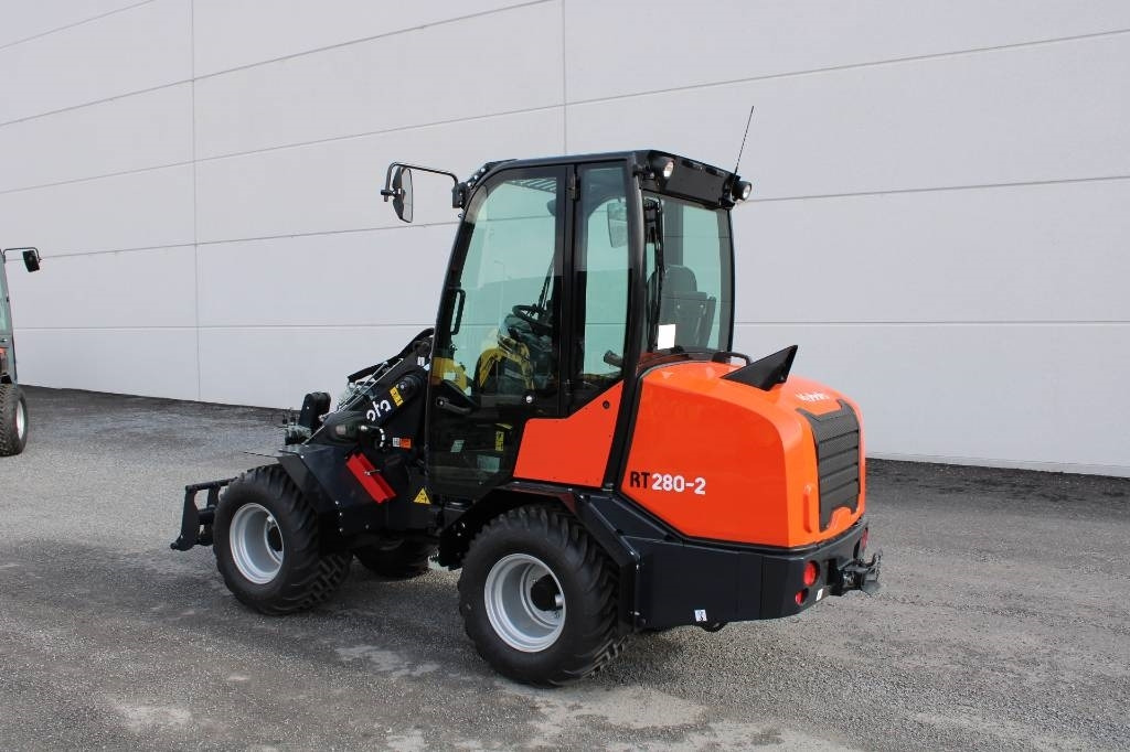 Kubota RT280-2 UUSI  - Mini iekrāvējs: foto 2 Kubota RT280-2 UUSI  - Mini iekrāvējs: foto 2