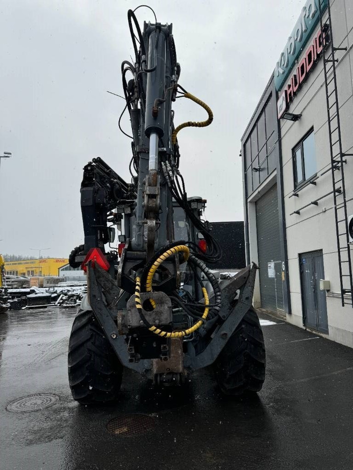 Lännen 8600E PYÖRITTÄJÄ, NOSTIN YM. - Ekskavators-iekrāvējs: foto 4 Lännen 8600E PYÖRITTÄJÄ, NOSTIN YM. - Ekskavators-iekrāvējs: foto 4
