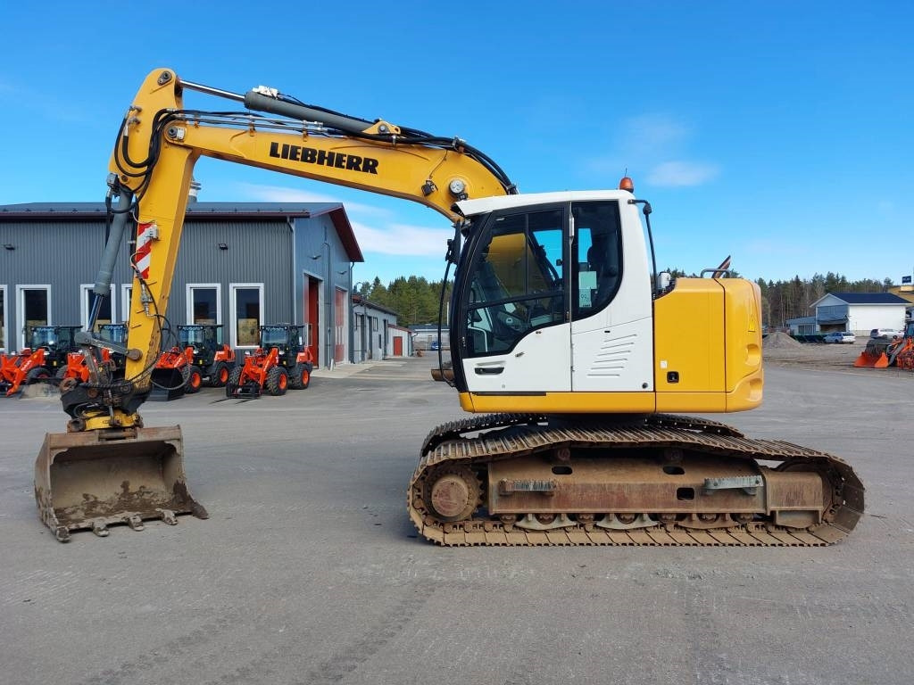Liebherr MYYTY! SOLD! R914 COMPACT - Kāpurķēžu ekskavators: foto 1 Liebherr MYYTY! SOLD! R914 COMPACT - Kāpurķēžu ekskavators: foto 1