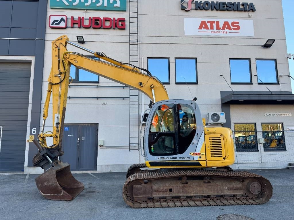 New Holland E 135 SR LC - Kāpurķēžu ekskavators: foto 1 New Holland E 135 SR LC - Kāpurķēžu ekskavators: foto 1