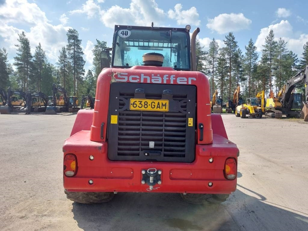 Schäffer 9660T TELESKOOPPIKUROTTAJA - Riteņu iekrāvējs: foto 3 Schäffer 9660T TELESKOOPPIKUROTTAJA - Riteņu iekrāvējs: foto 3
