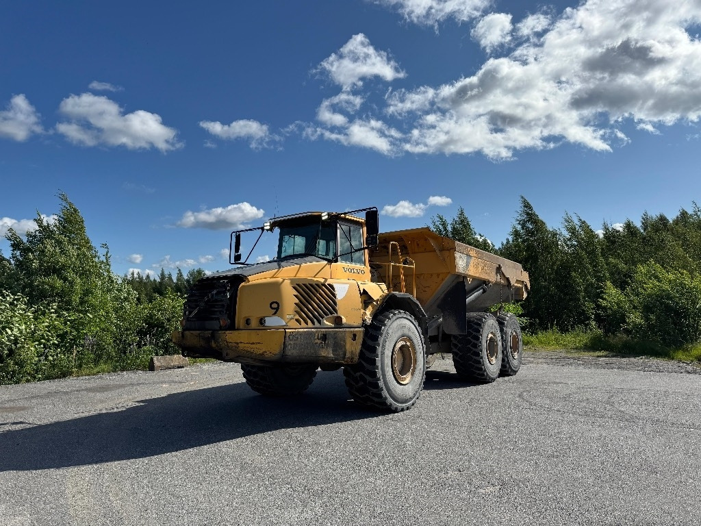 Volvo A 40 D - Artikulētias pašizgāzējs: foto 3 Volvo A 40 D - Artikulētias pašizgāzējs: foto 3