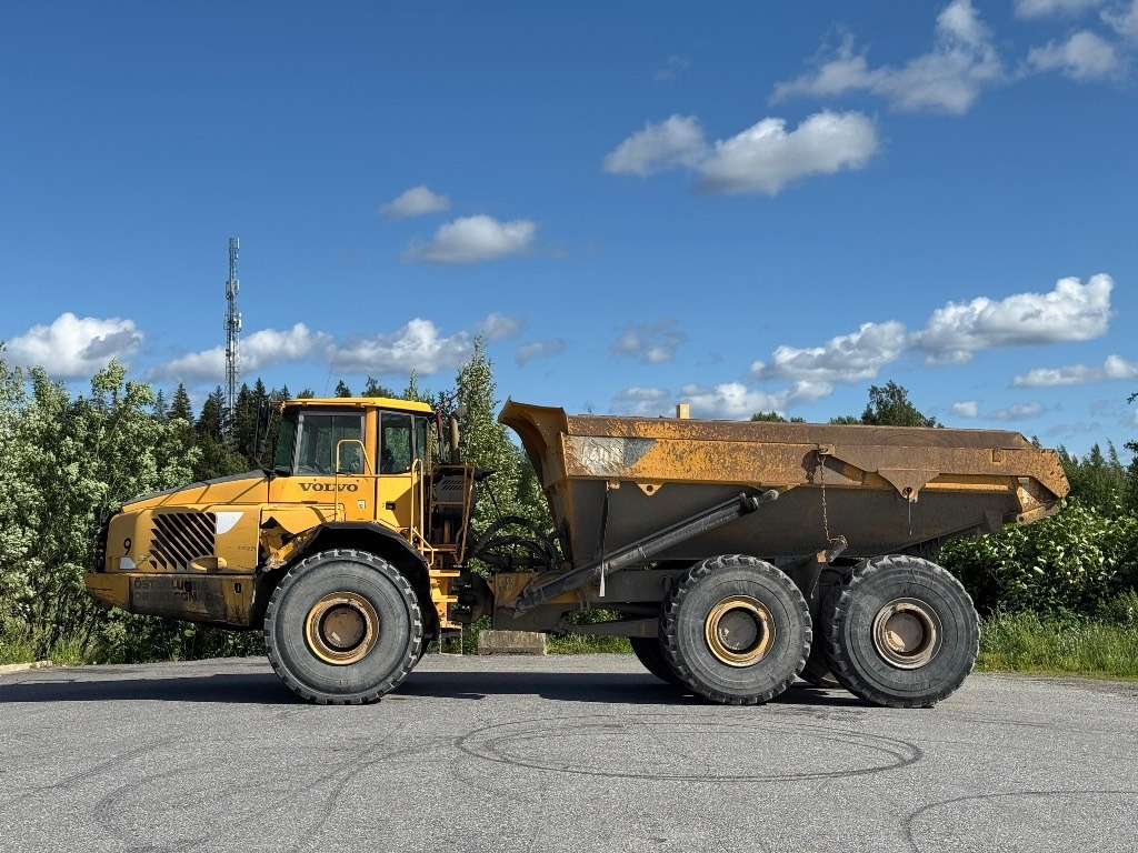Volvo A 40 D - Artikulētias pašizgāzējs: foto 2 Volvo A 40 D - Artikulētias pašizgāzējs: foto 2
