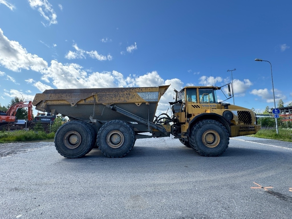 Volvo A 40 D - Artikulētias pašizgāzējs: foto 5 Volvo A 40 D - Artikulētias pašizgāzējs: foto 5