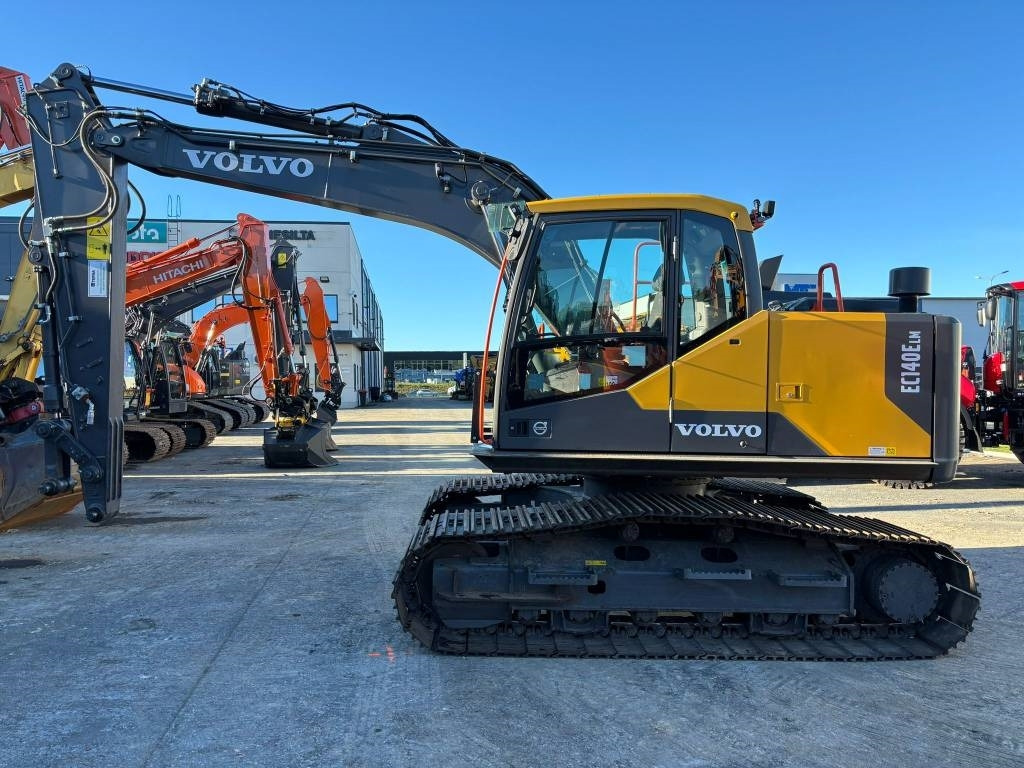 Volvo EC140ELM - Kāpurķēžu ekskavators: foto 1 Volvo EC140ELM - Kāpurķēžu ekskavators: foto 1