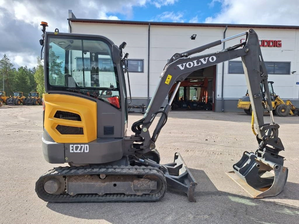 Volvo EC27D KALLISTAJA, 2-KAUHAA - Mini-ekskavators: foto 4 Volvo EC27D KALLISTAJA, 2-KAUHAA - Mini-ekskavators: foto 4