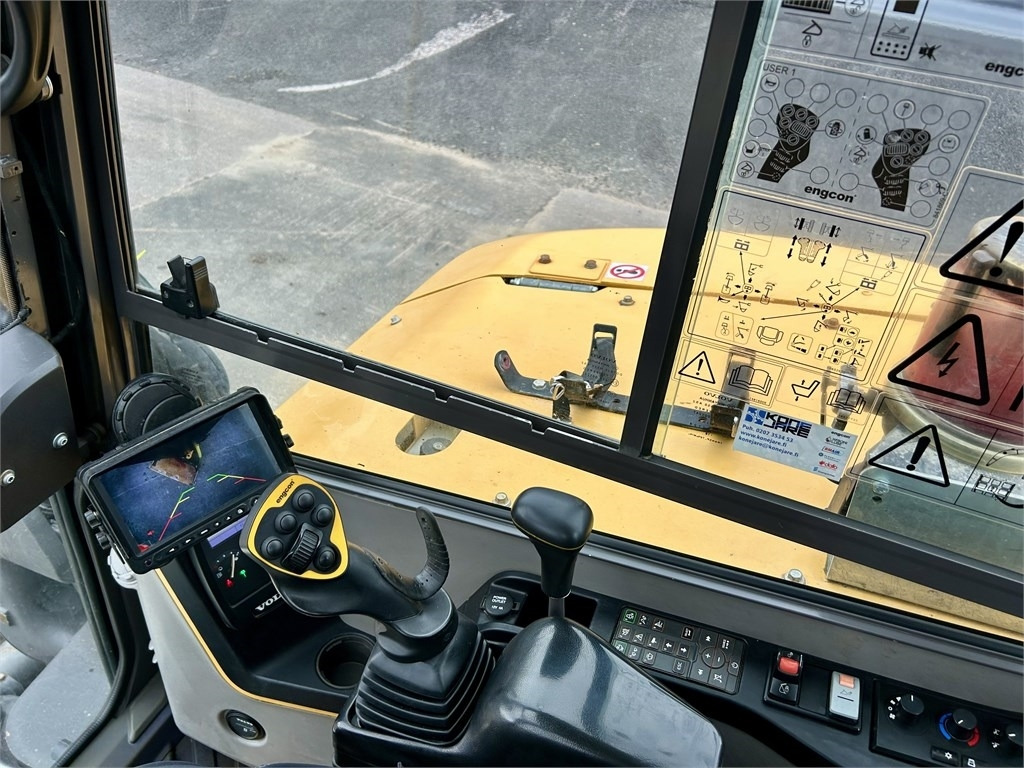 Volvo ECR88D + TYÖLAITTEET  līzingu Volvo ECR88D + TYÖLAITTEET: foto 21