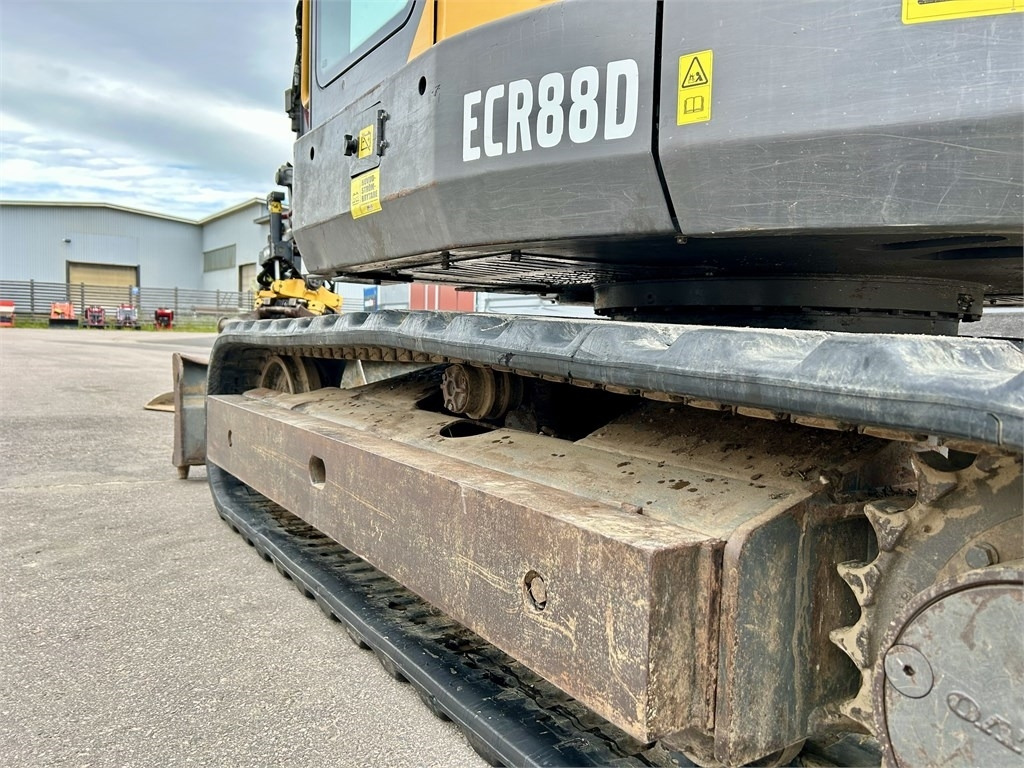Volvo ECR88D + TYÖLAITTEET  līzingu Volvo ECR88D + TYÖLAITTEET: foto 17