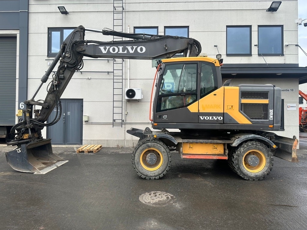 Volvo EW160E PYÖRITTÄJÄLLÄ - Riteņu ekskavators: foto 1 Volvo EW160E PYÖRITTÄJÄLLÄ - Riteņu ekskavators: foto 1