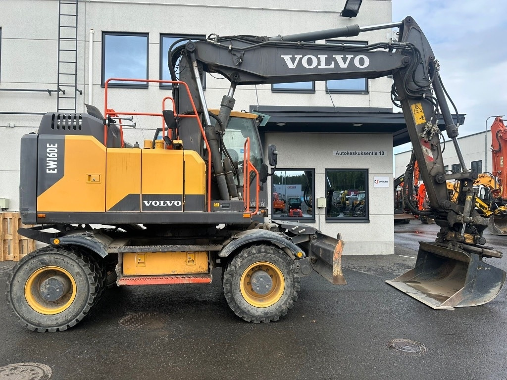 Volvo EW160E PYÖRITTÄJÄLLÄ - Riteņu ekskavators: foto 5 Volvo EW160E PYÖRITTÄJÄLLÄ - Riteņu ekskavators: foto 5