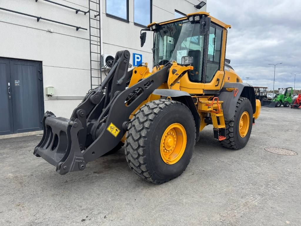 Volvo L 90 H UUSILLA RENKAILLA - Riteņu iekrāvējs: foto 2 Volvo L 90 H UUSILLA RENKAILLA - Riteņu iekrāvējs: foto 2