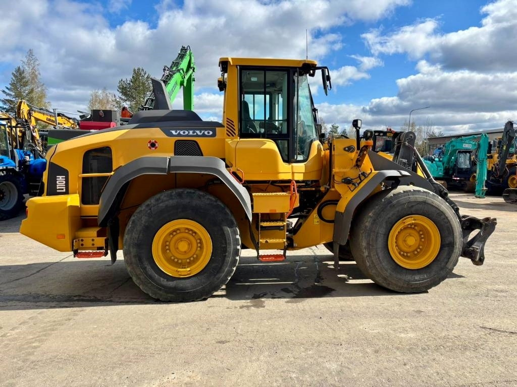 Volvo L110H VIPUOHJAUS YM. - Riteņu iekrāvējs: foto 3 Volvo L110H VIPUOHJAUS YM. - Riteņu iekrāvējs: foto 3