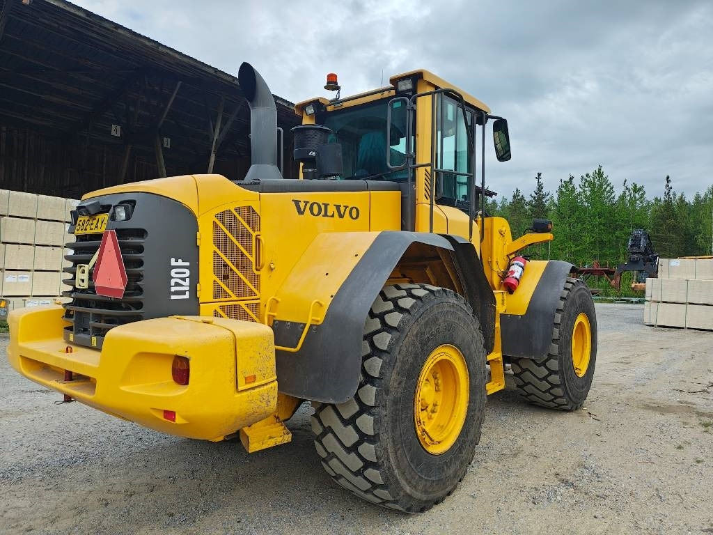 Volvo L120F RASVARI YM. - Riteņu iekrāvējs: foto 2 Volvo L120F RASVARI YM. - Riteņu iekrāvējs: foto 2