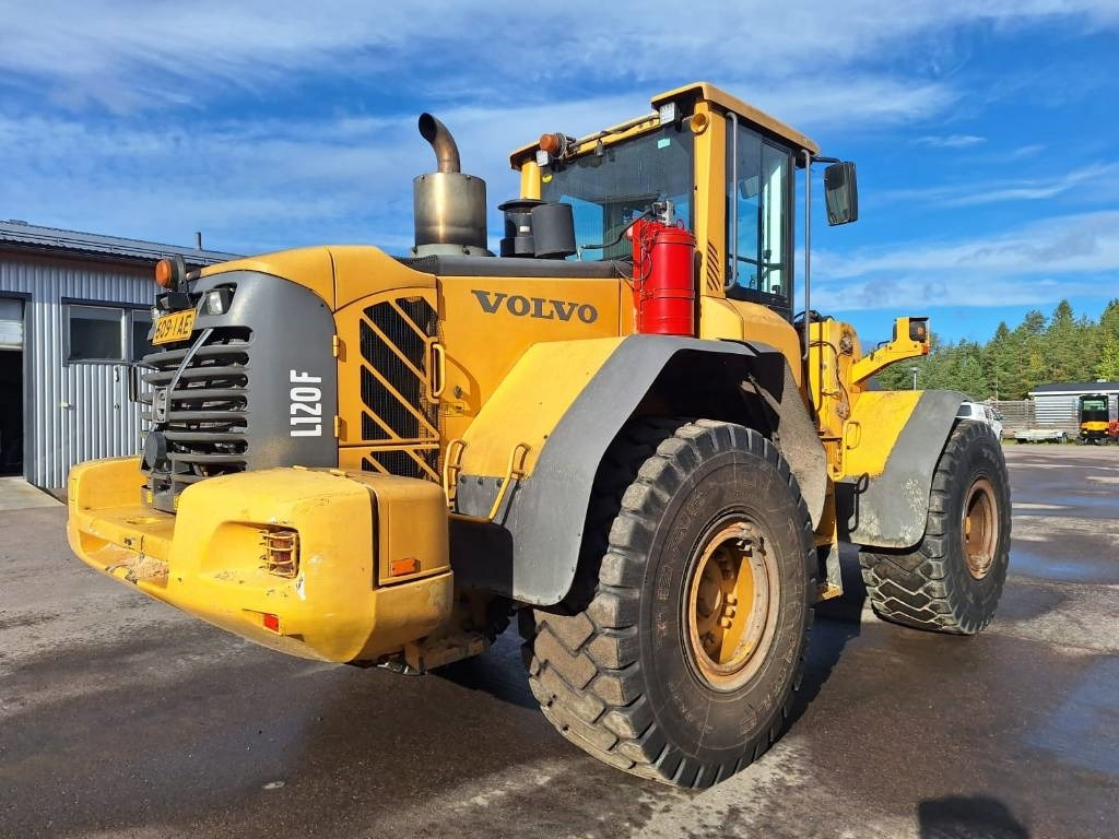 Volvo L120F VIPUOHJAUS - Riteņu iekrāvējs: foto 4 Volvo L120F VIPUOHJAUS - Riteņu iekrāvējs: foto 4