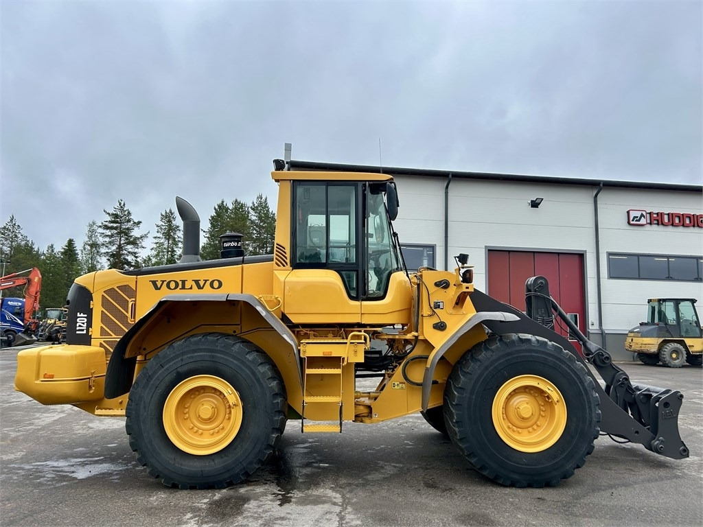 Volvo L120F VIPUOHJAUS - Riteņu iekrāvējs: foto 5 Volvo L120F VIPUOHJAUS - Riteņu iekrāvējs: foto 5